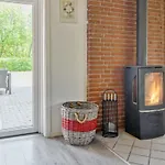 بيت للعطل Aku - 24km From The Sea By Interhome *