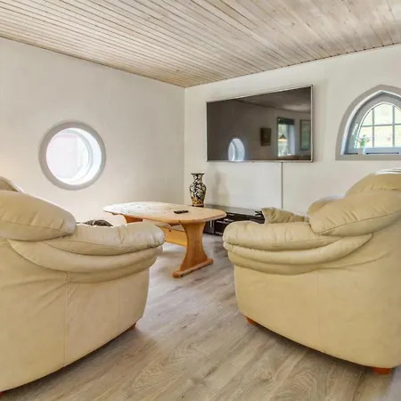 Aku - 24km From The Sea By Interhome Feriehus *