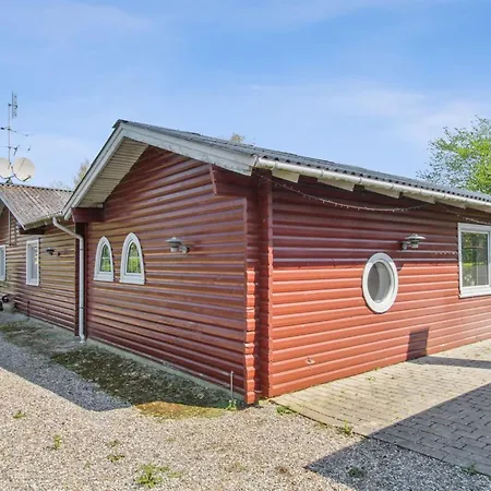 Feriehus Aku - 24km From The Sea By Interhome *